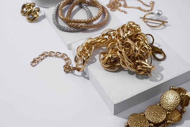 ไขข้อข้องใจ-สร้อยข้อมือทอง-ควรหนักกี่สตางค์ถึงคุ้มค่า